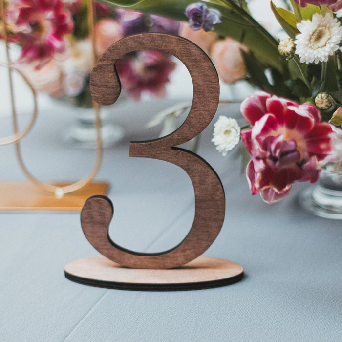 Tischnummern für Hochzeiten aus Holz